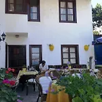 Cennet Ξενοδοχείο *